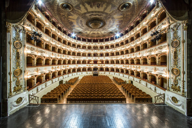 THE THEATRE – Teatro Comunale di Ferrara